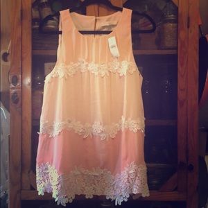 NWT LOFT peach sleeveless blouse 🍑